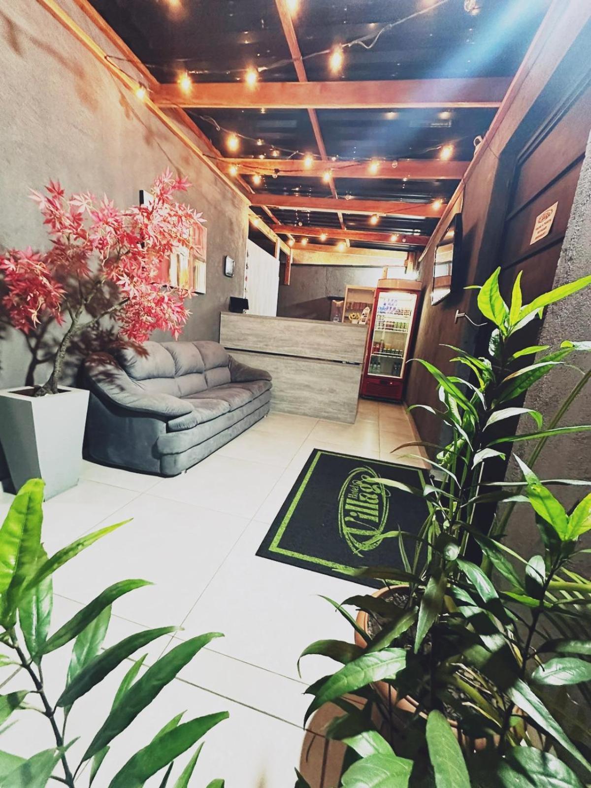 Aparthotel Village *